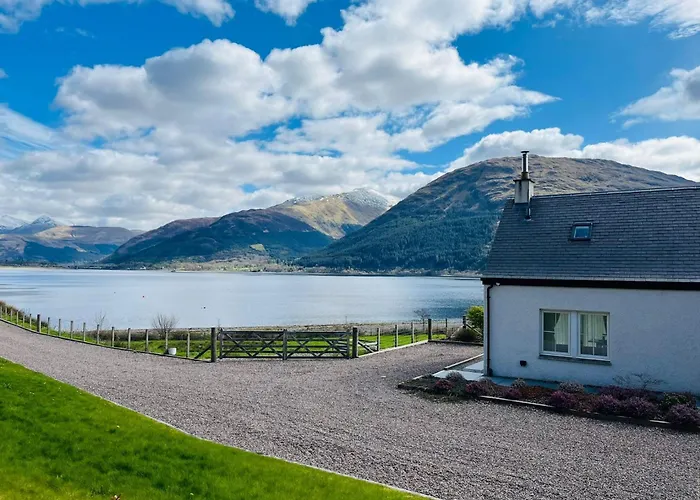 Avoca Lodge